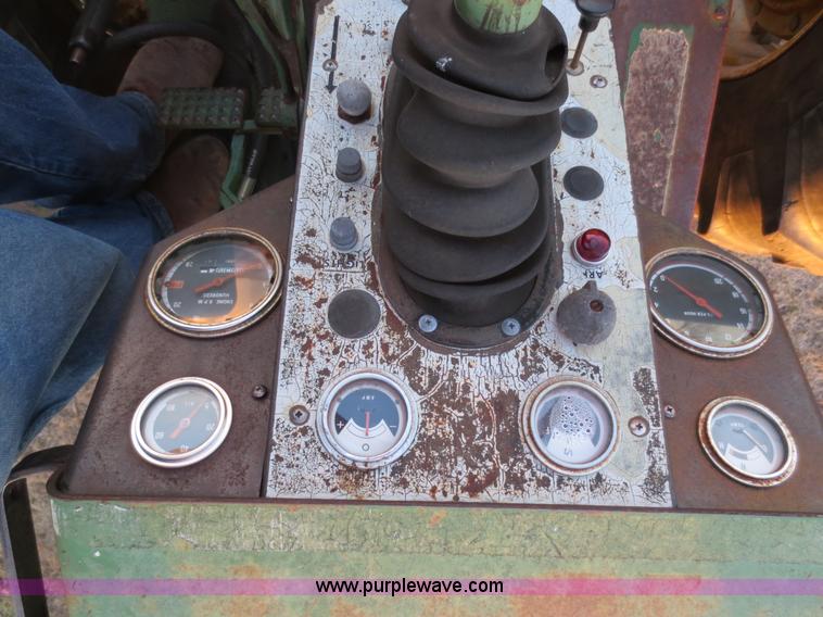 image for item F6599 Oliver 1755 tractor