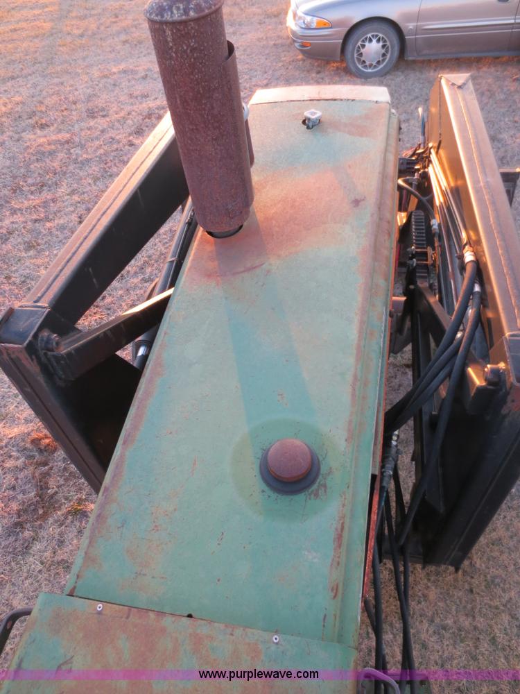 image for item F6599 Oliver 1755 tractor