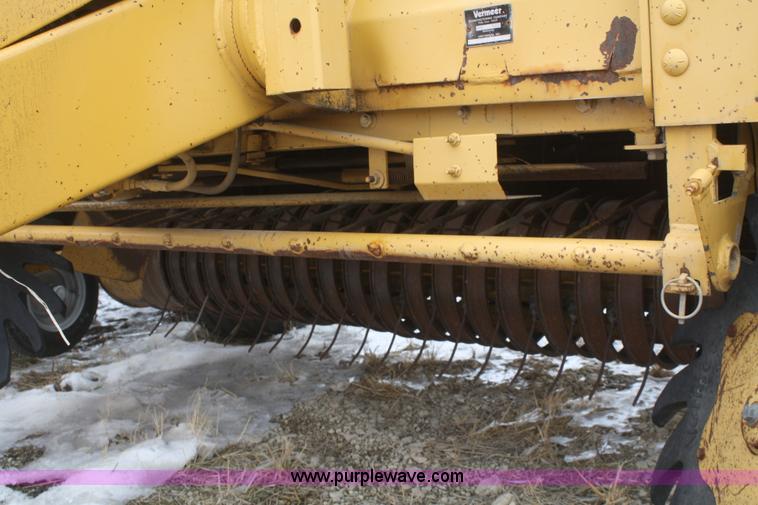 image for item G5366 1994 Vermeer 505 Super I round baler
