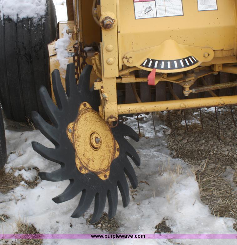 image for item G5366 1994 Vermeer 505 Super I round baler