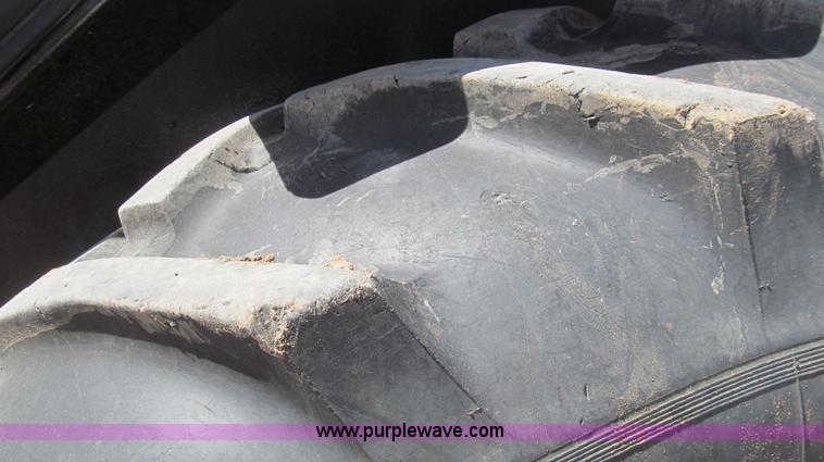 image for item G5657 Case 1494 tractor