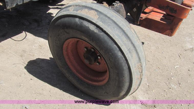 image for item G5657 Case 1494 tractor