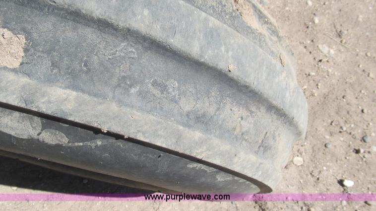 image for item G5657 Case 1494 tractor