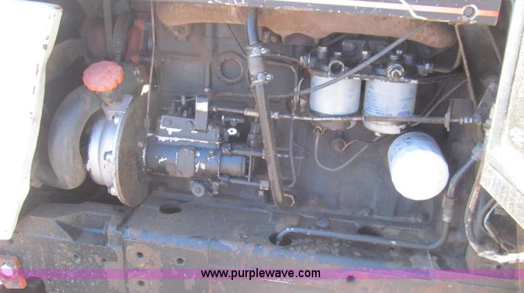 image for item G5657 Case 1494 tractor