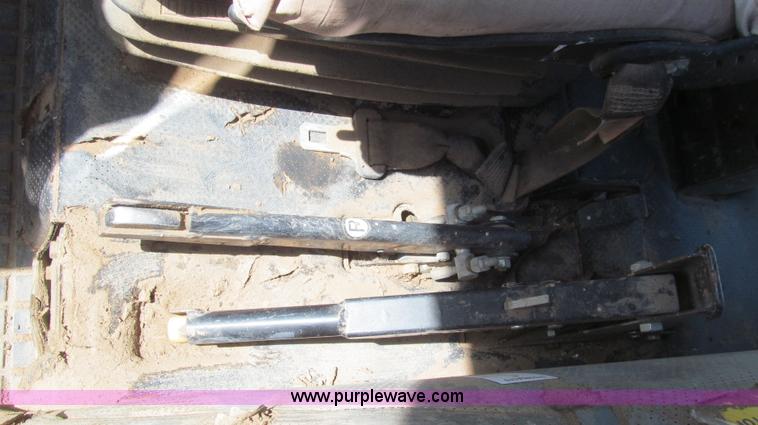 image for item G5657 Case 1494 tractor