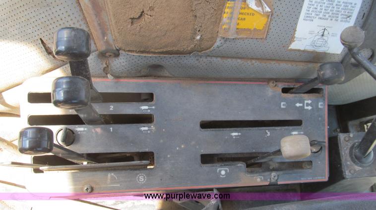 image for item G5657 Case 1494 tractor