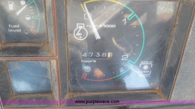 image for item G5657 Case 1494 tractor