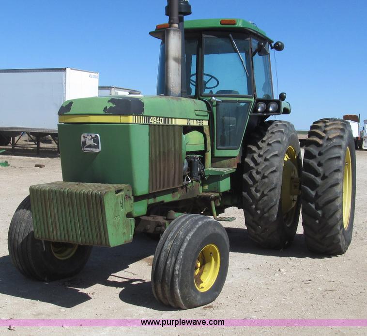 image for item G5661 1979 John Deere 4840 tractor