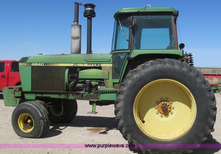 image for item G5661 1979 John Deere 4840 tractor