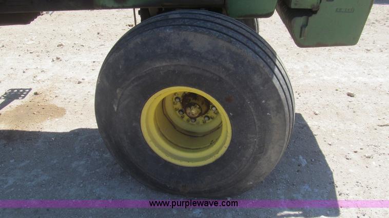 image for item G5661 1979 John Deere 4840 tractor