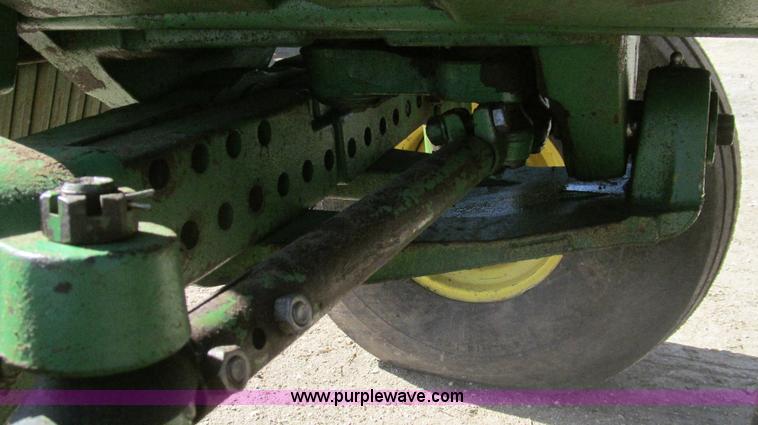 image for item G5661 1979 John Deere 4840 tractor