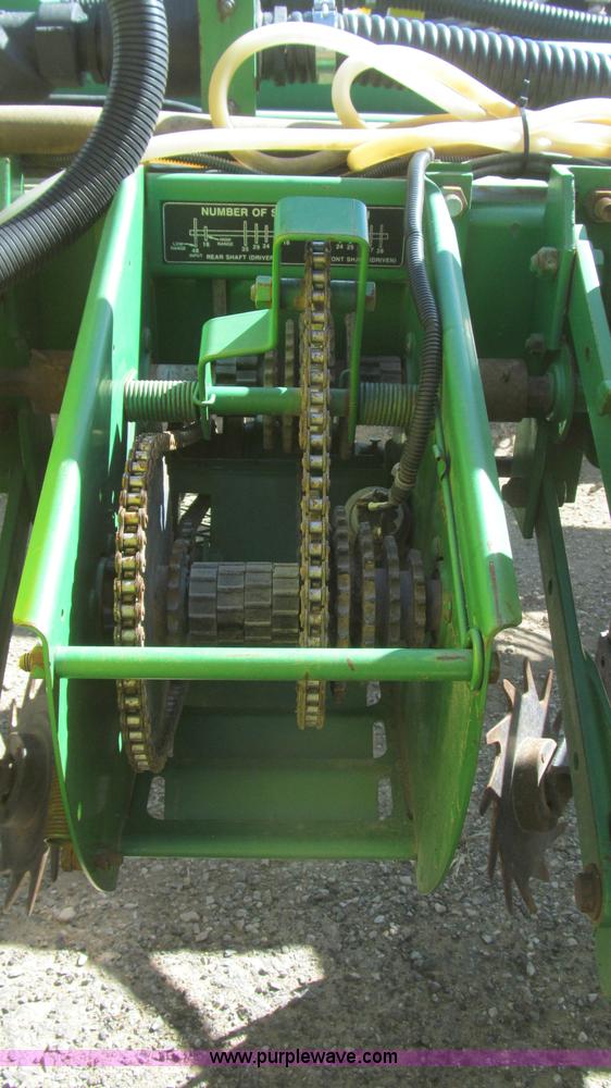 image for item G5669 John Deere 1770 Conservation planter