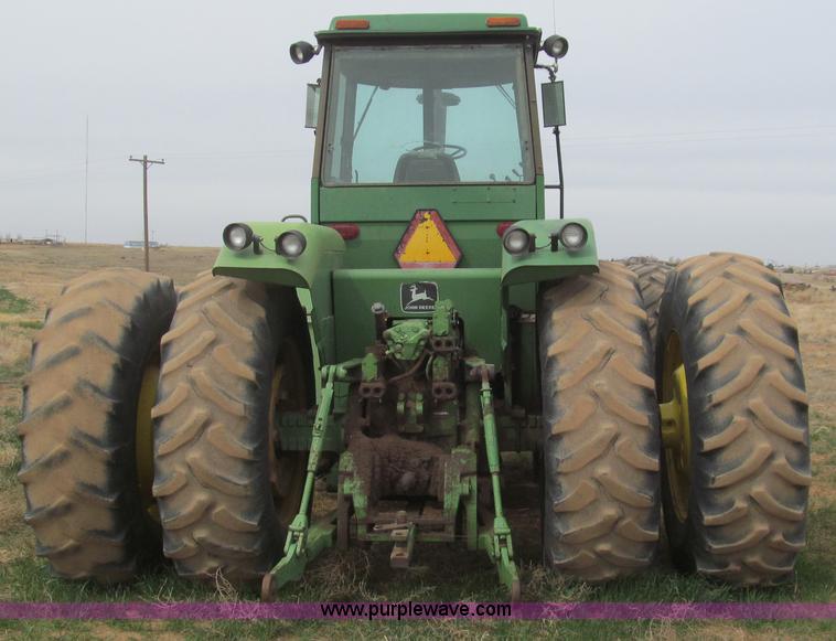 image for item G5679 1980 John Deere 8640 4WD tractor