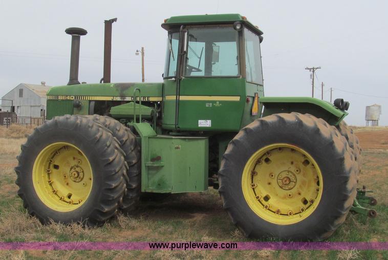 image for item G5679 1980 John Deere 8640 4WD tractor