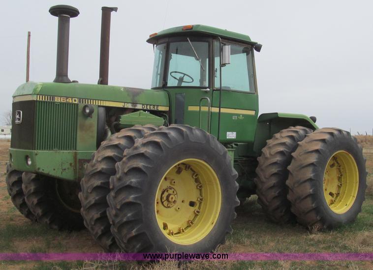 image for item G5679 1980 John Deere 8640 4WD tractor