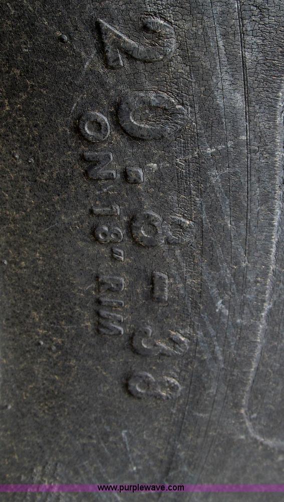 image for item G5679 1980 John Deere 8640 4WD tractor