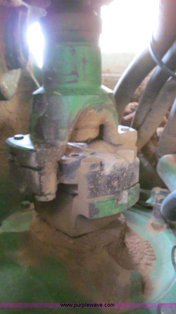 image for item G5679 1980 John Deere 8640 4WD tractor