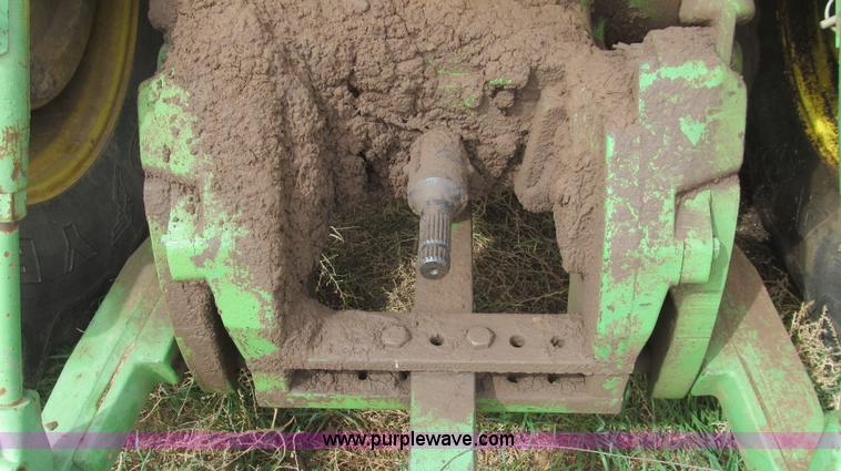 image for item G5679 1980 John Deere 8640 4WD tractor