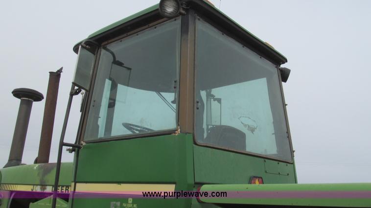 image for item G5679 1980 John Deere 8640 4WD tractor