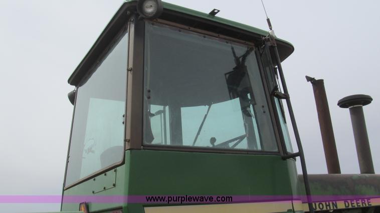 image for item G5679 1980 John Deere 8640 4WD tractor