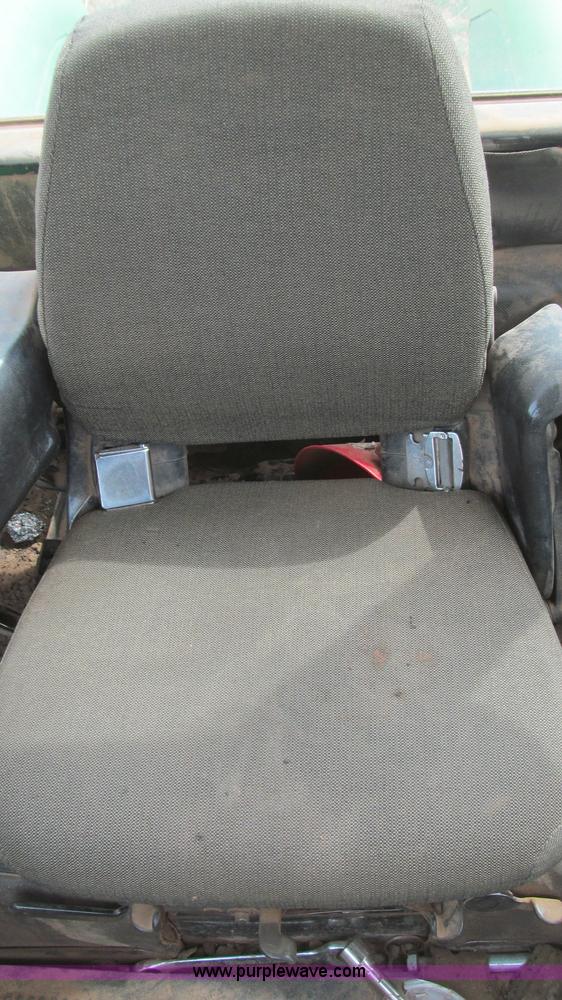 image for item G5679 1980 John Deere 8640 4WD tractor