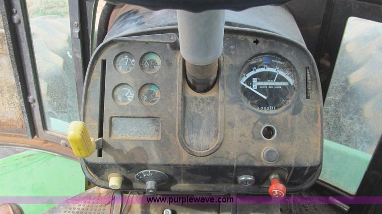 image for item G5679 1980 John Deere 8640 4WD tractor