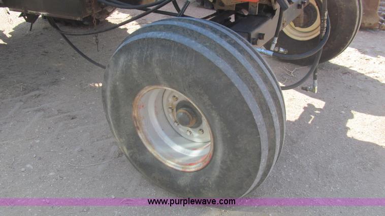 image for item G5680 1984 Case IH 2594 tractor with loader