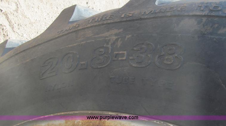 image for item G5680 1984 Case IH 2594 tractor with loader