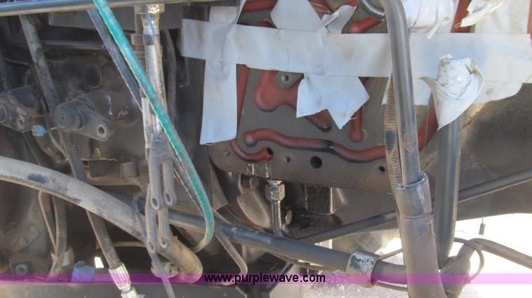 image for item G5680 1984 Case IH 2594 tractor with loader