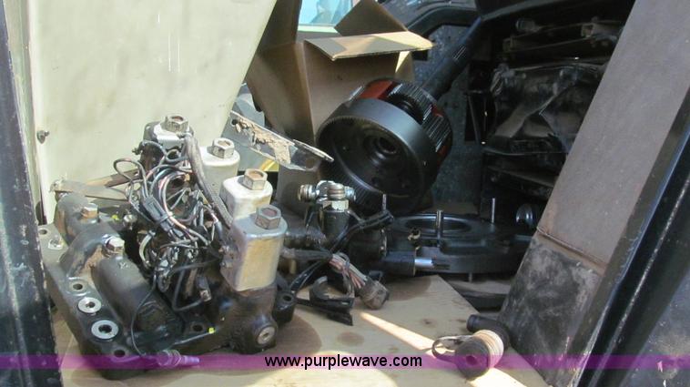 image for item G5680 1984 Case IH 2594 tractor with loader