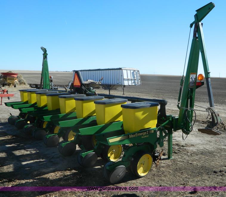 image for item G7576 John Deere 7300 Max Emerge 2 planter