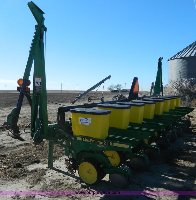 image for item G7576 John Deere 7300 Max Emerge 2 planter