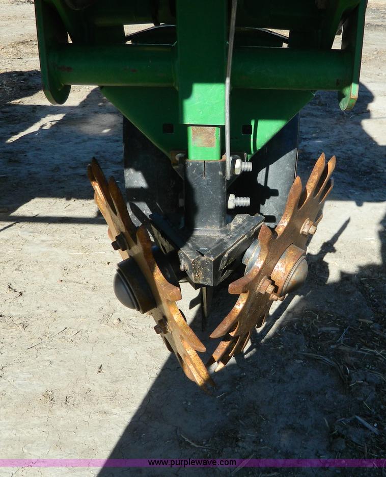 image for item G7576 John Deere 7300 Max Emerge 2 planter