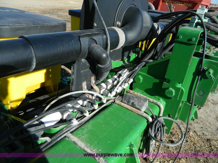 image for item G7576 John Deere 7300 Max Emerge 2 planter