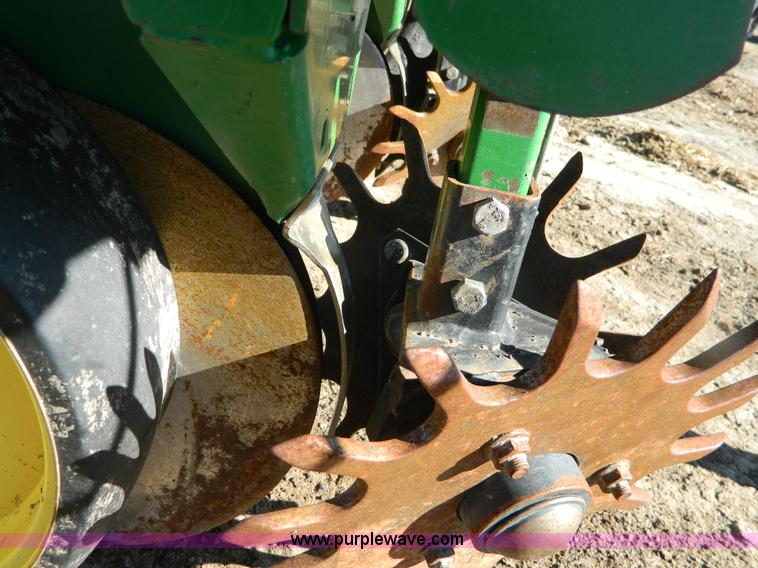 image for item G7576 John Deere 7300 Max Emerge 2 planter