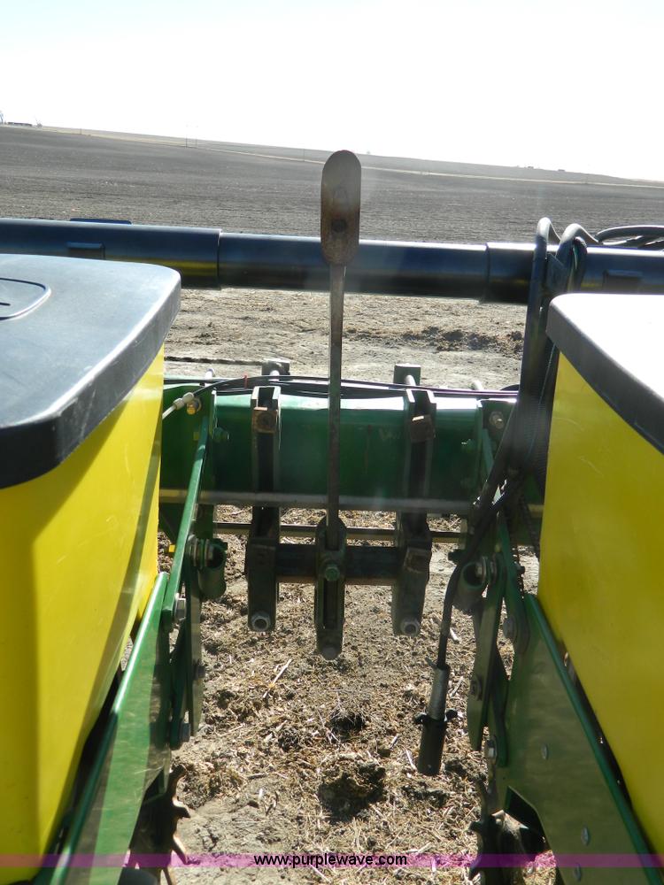 image for item G7576 John Deere 7300 Max Emerge 2 planter