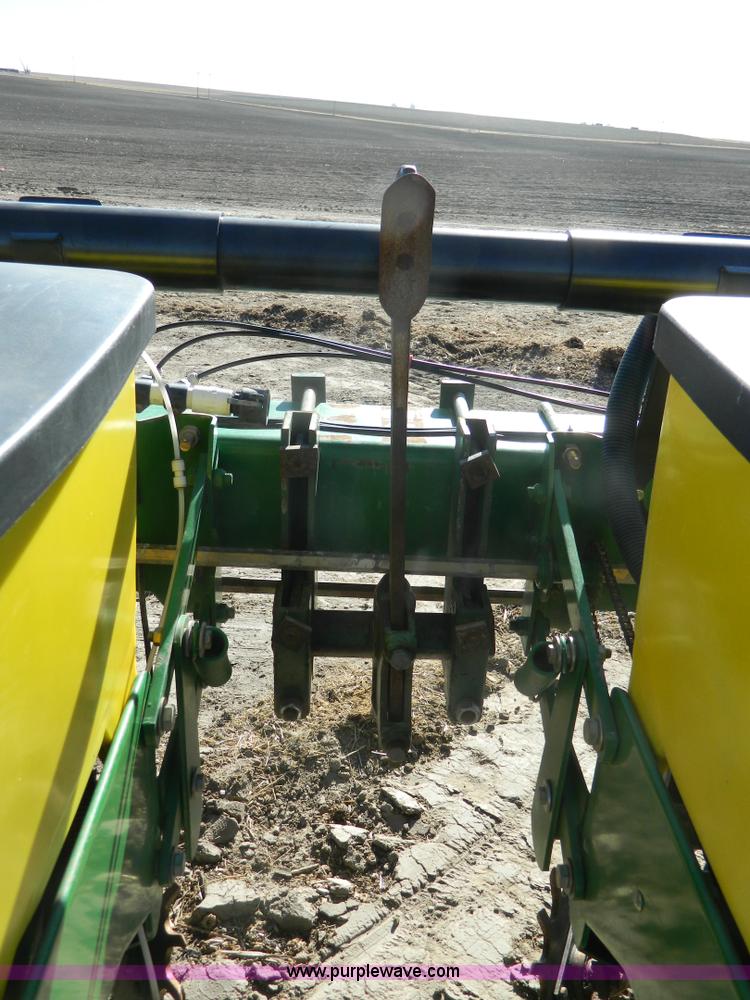 image for item G7576 John Deere 7300 Max Emerge 2 planter