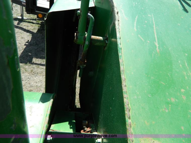 image for item G7805 John Deere 400 grinder/mixer
