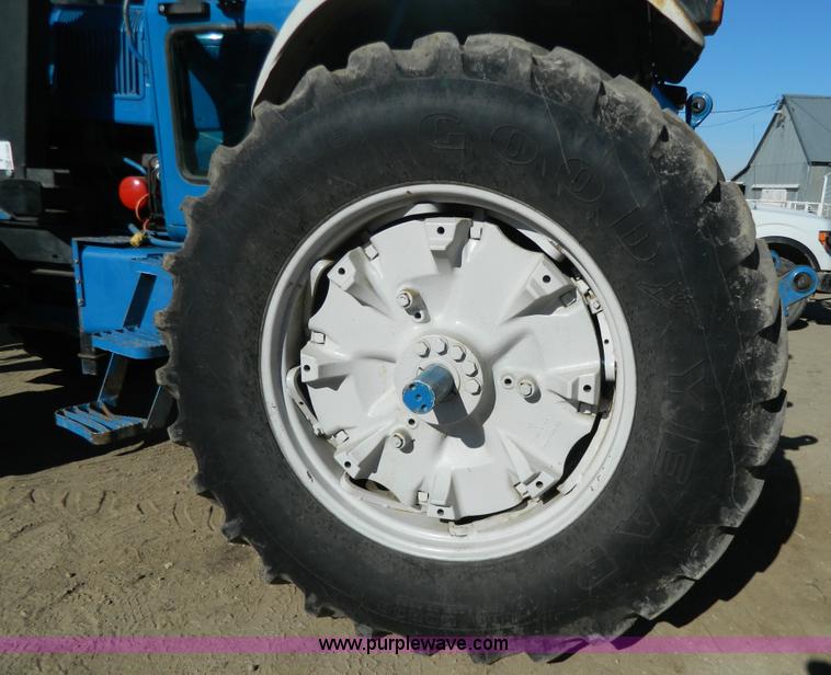 image for item G7808 1991 Ford TW-25  MFWD tractor
