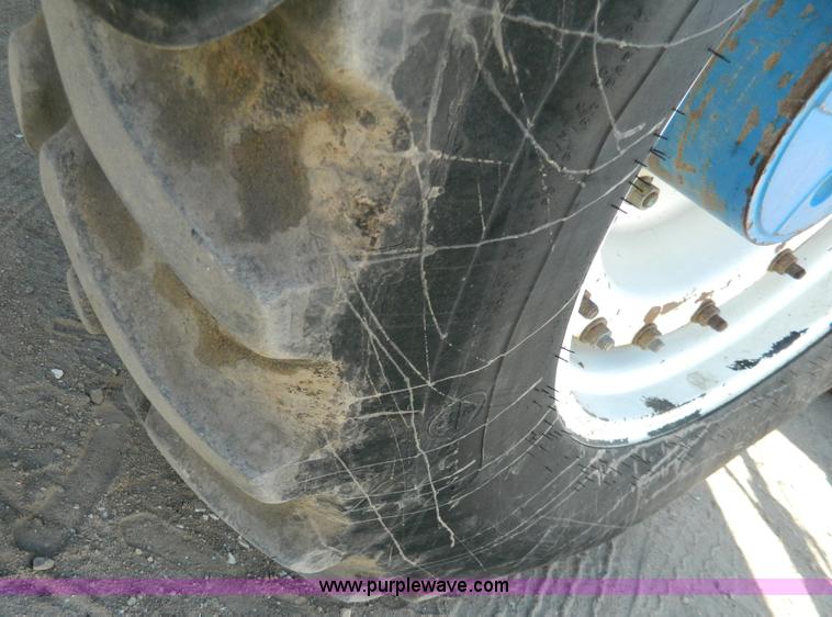 image for item G7808 1991 Ford TW-25  MFWD tractor