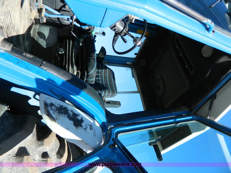 image for item G7808 1991 Ford TW-25  MFWD tractor