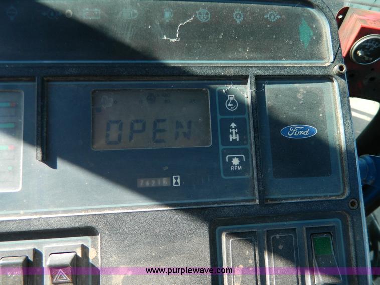 image for item G7808 1991 Ford TW-25  MFWD tractor