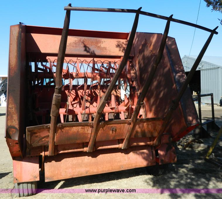 image for item G7810 Hesston Stak Processor 10