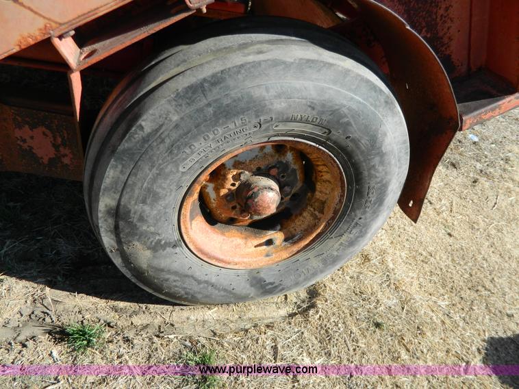 image for item G7810 Hesston Stak Processor 10