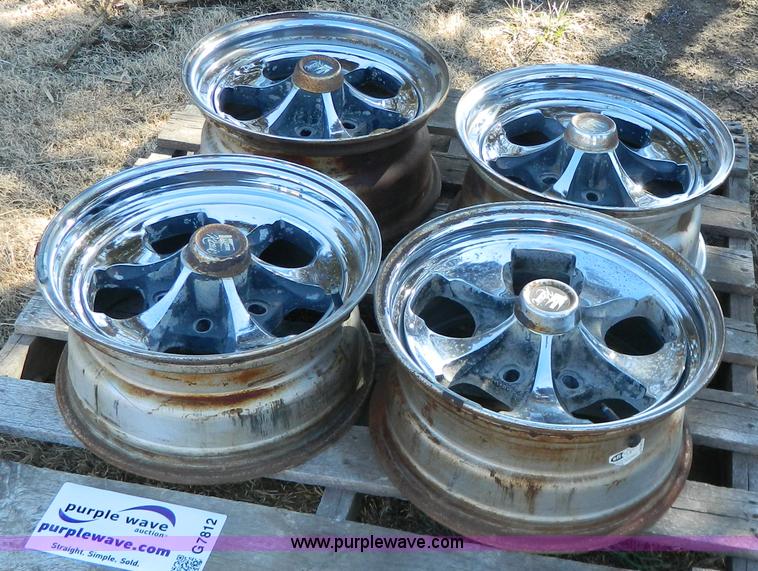 image for item G7812 (4) Keystone Klassil 15" chrome wheels