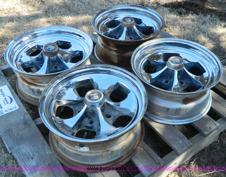 image for item G7812 (4) Keystone Klassil 15" chrome wheels