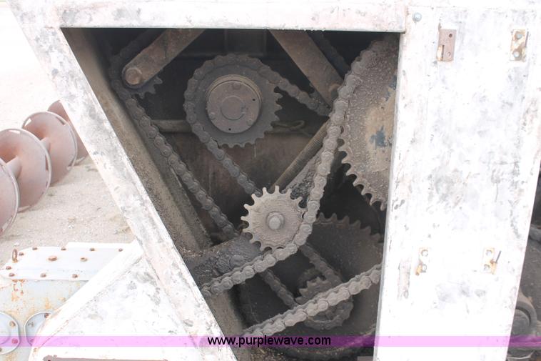 image for item W9324 Harsh Hydraulics unlimited mobile mix feed box