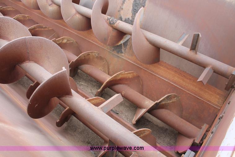 image for item W9324 Harsh Hydraulics unlimited mobile mix feed box