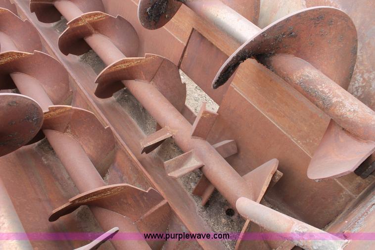 image for item W9324 Harsh Hydraulics unlimited mobile mix feed box