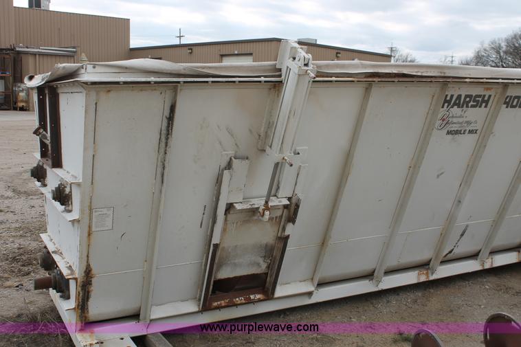 image for item W9324 Harsh Hydraulics unlimited mobile mix feed box